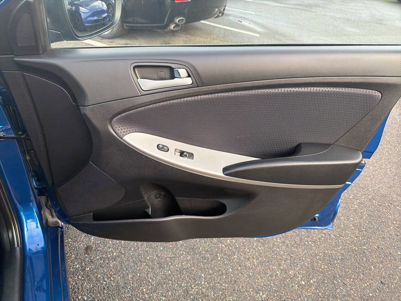 Used 2015 Hyundai Accent Sport image 18