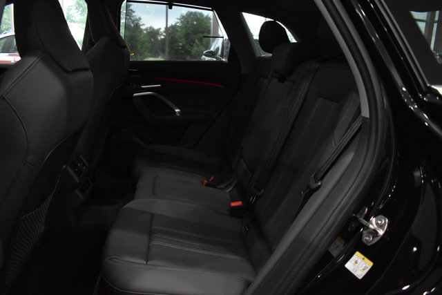 Used 2025 Audi Q5 Premium Plus w/ Premium Plus image 29