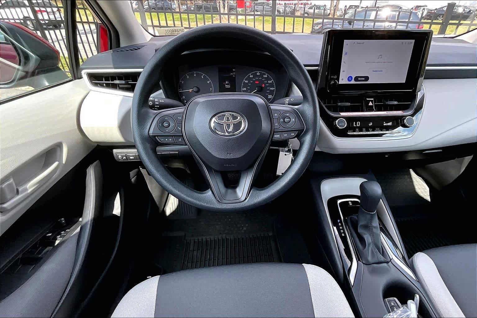 Certified 2025 Toyota Corolla LE image 6