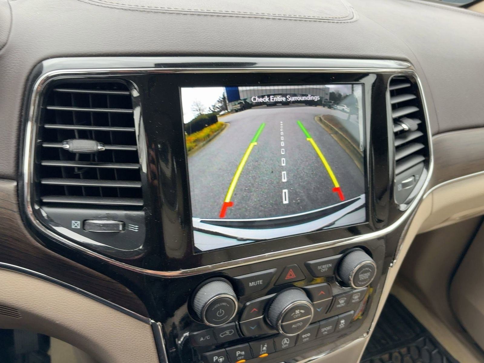 Used 2021 Jeep Grand Cherokee Overland w/ Trailer Tow Group IV image 25