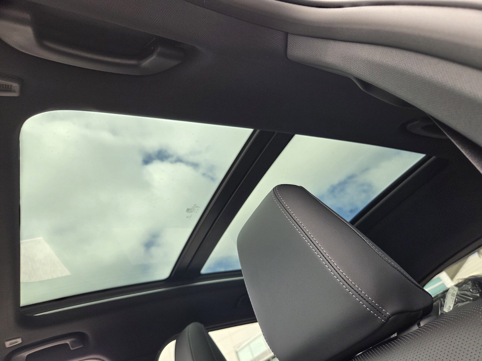 Used 2026 BMW X1 xDrive28i w/ Technology Package image 20