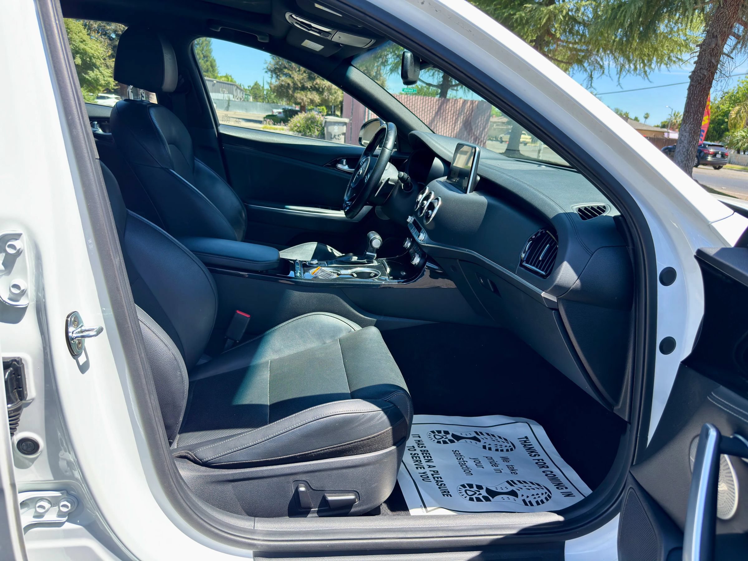 Used 2020 Kia Stinger GT-Line w/ Sun & Sound Package RWD image 10