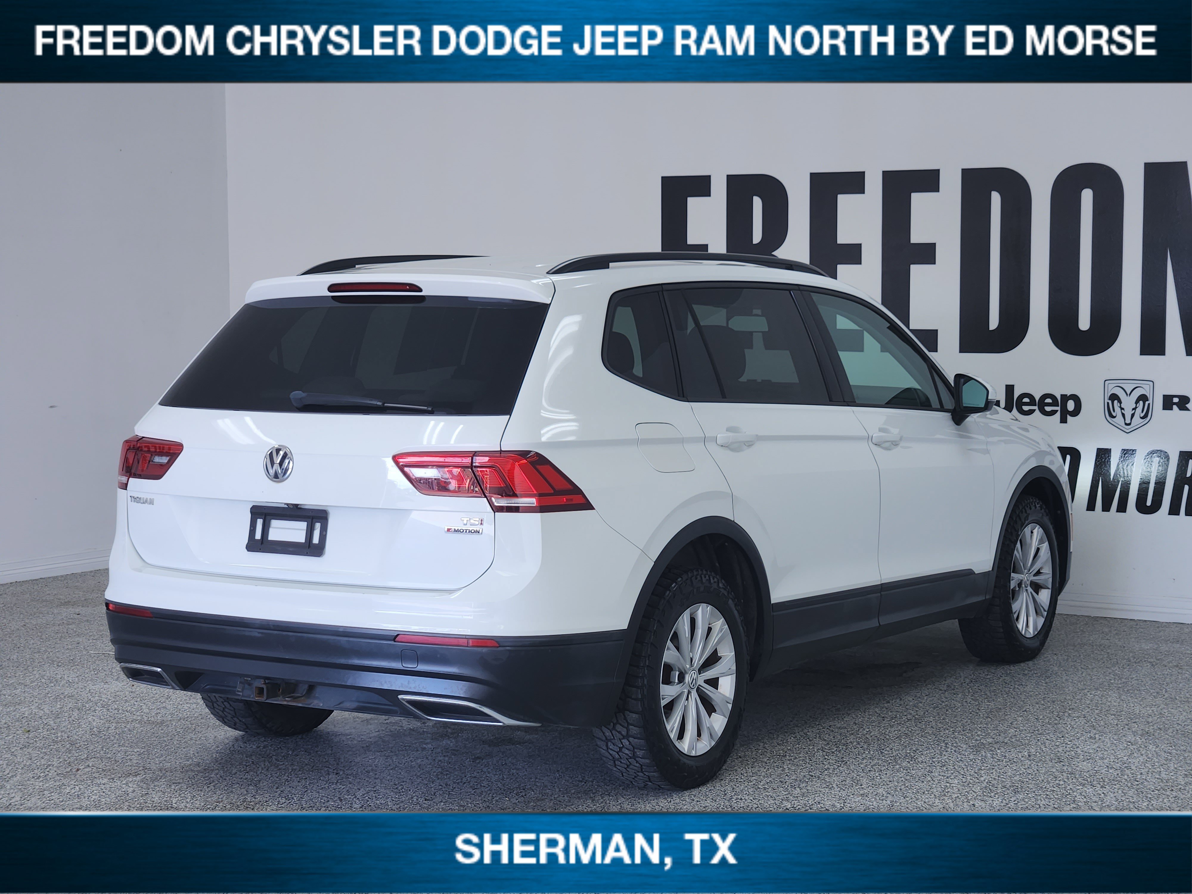 Used 2018 Volkswagen Tiguan S AWD/4WD image 4