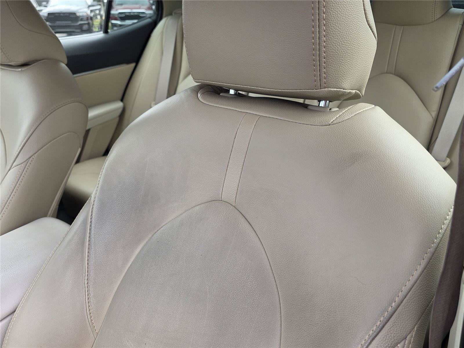 Used 2018 Toyota Camry LE FWD image 25