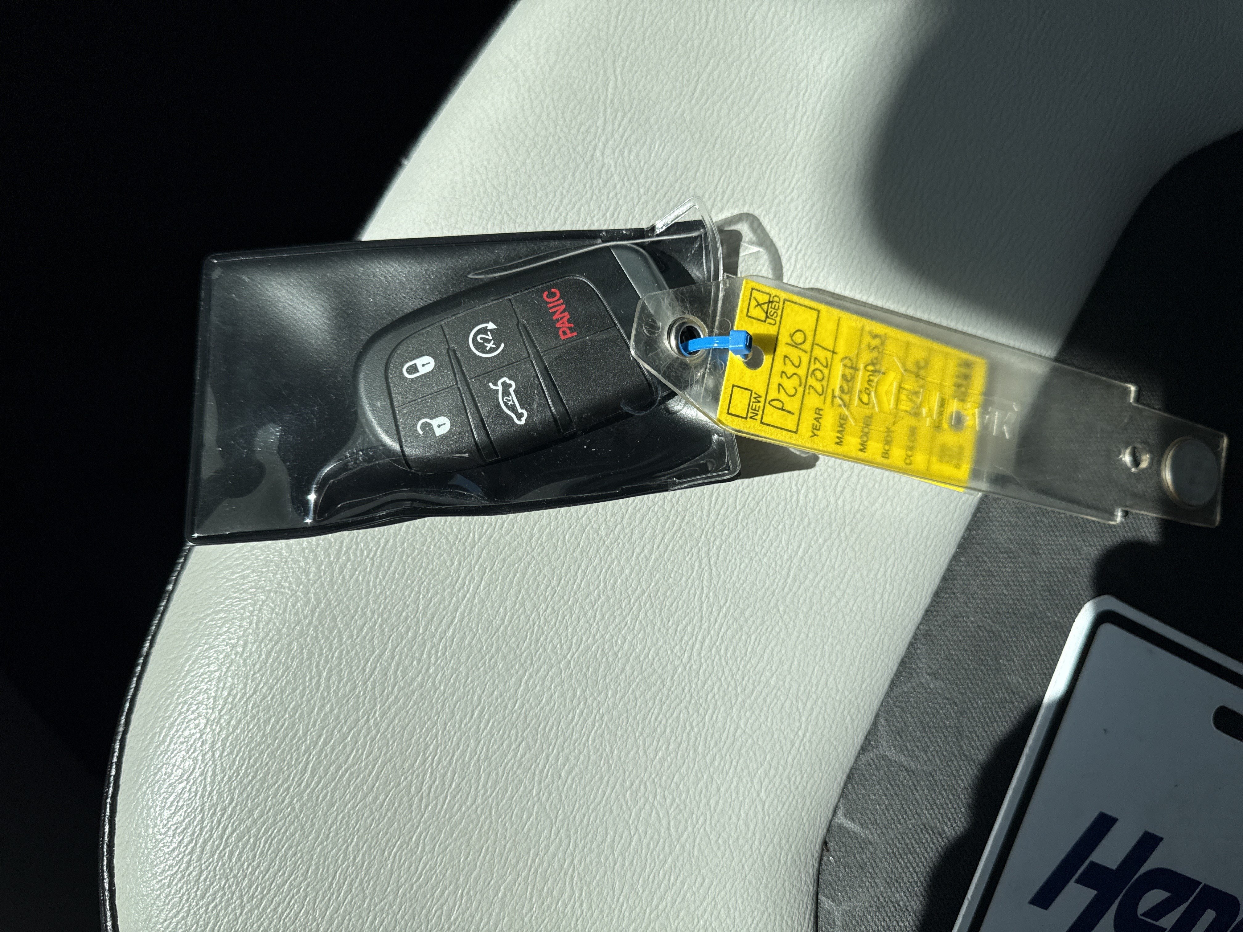 Used 2021 Jeep Compass Latitude FWD image 34