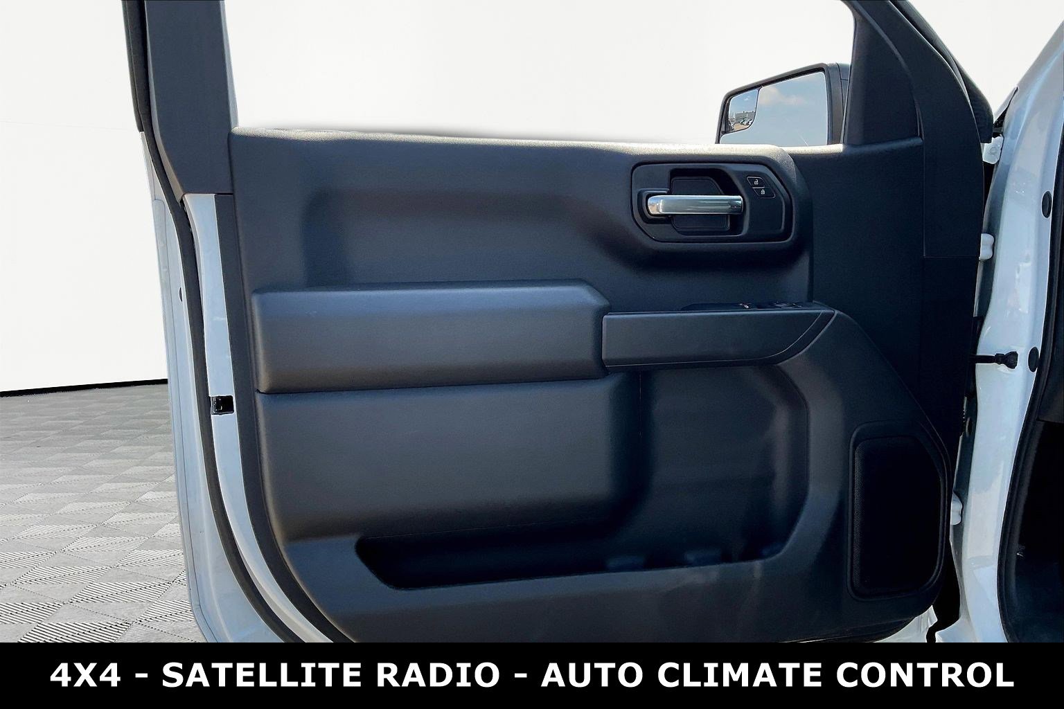 Used 2025 Chevrolet Silverado 1500 W/T w/ WT Value Package image 21