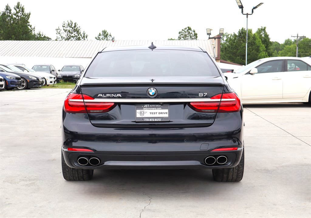 Used 2018 BMW 750i xDrive AWD/4WD image 6