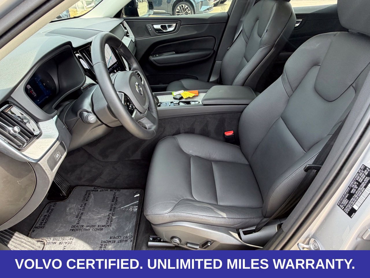 Certified 2025 Volvo XC60 B5 Plus AWD/4WD image 30