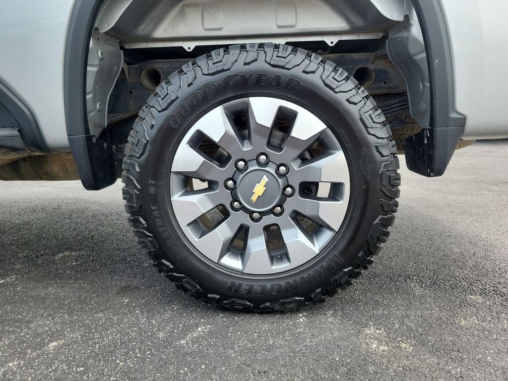Used 2022 Chevrolet Silverado 2500 Custom w/ Custom Value Package AWD/4WD image 27