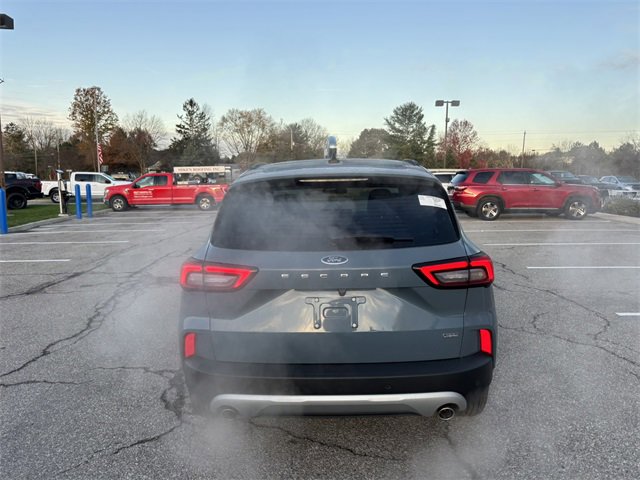 New 2026 Ford Escape SE image 31