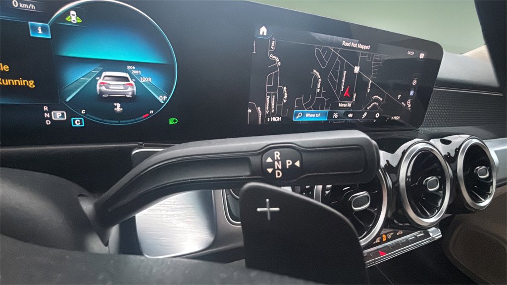 Used 2020 Mercedes-Benz GLB 250 GLB 250 w/ Premium Package image 18