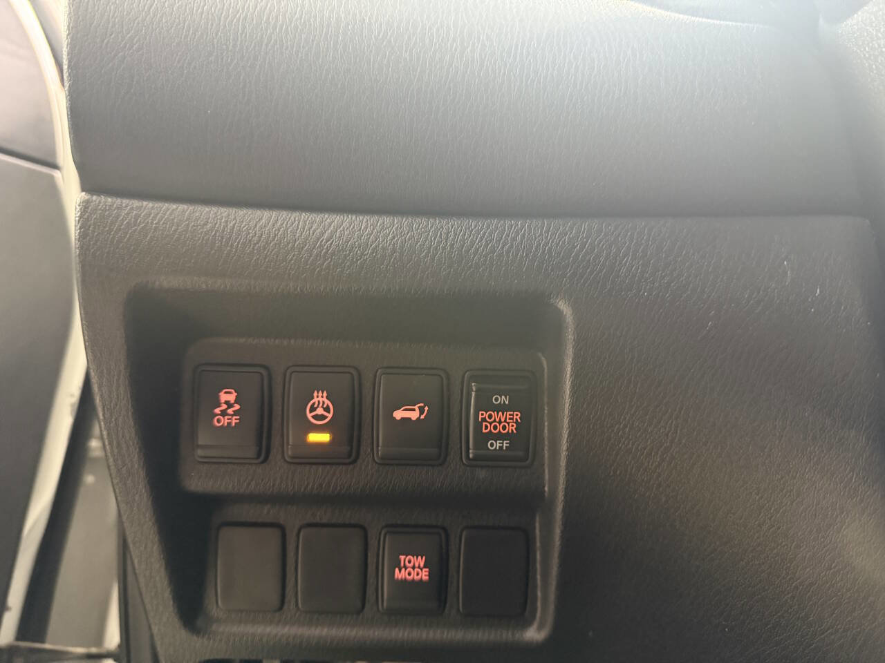 Used 2015 Nissan Pathfinder SL AWD/4WD image 22