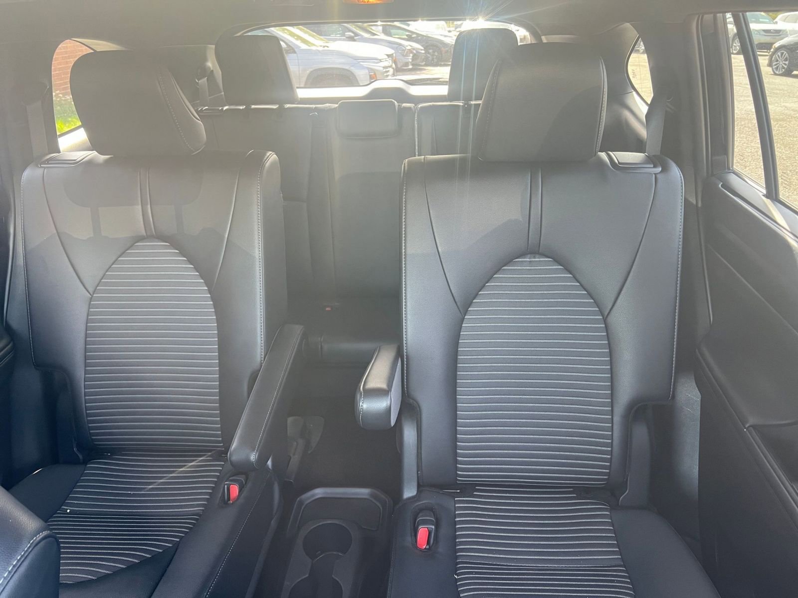 Used 2025 Toyota Highlander XSE AWD/4WD image 41