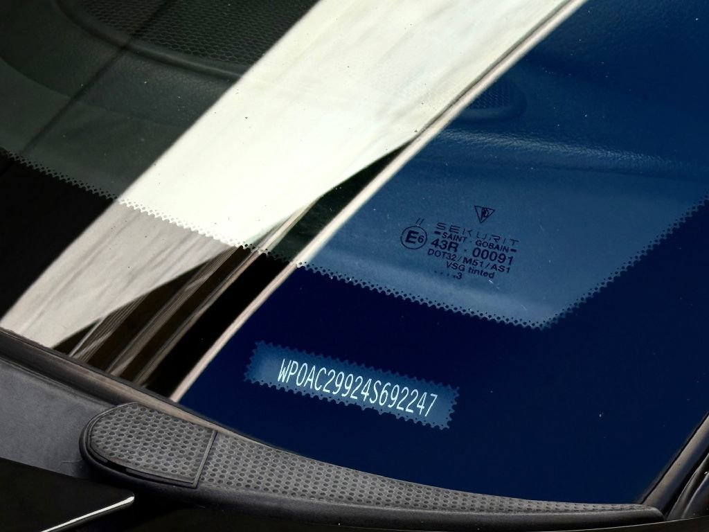 Used 2004 Porsche 911 GT3 RWD image 25