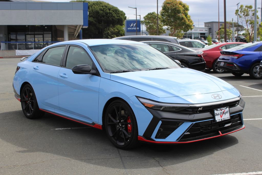 New 2026 Hyundai Elantra N w/ Cargo Package FWD image 5