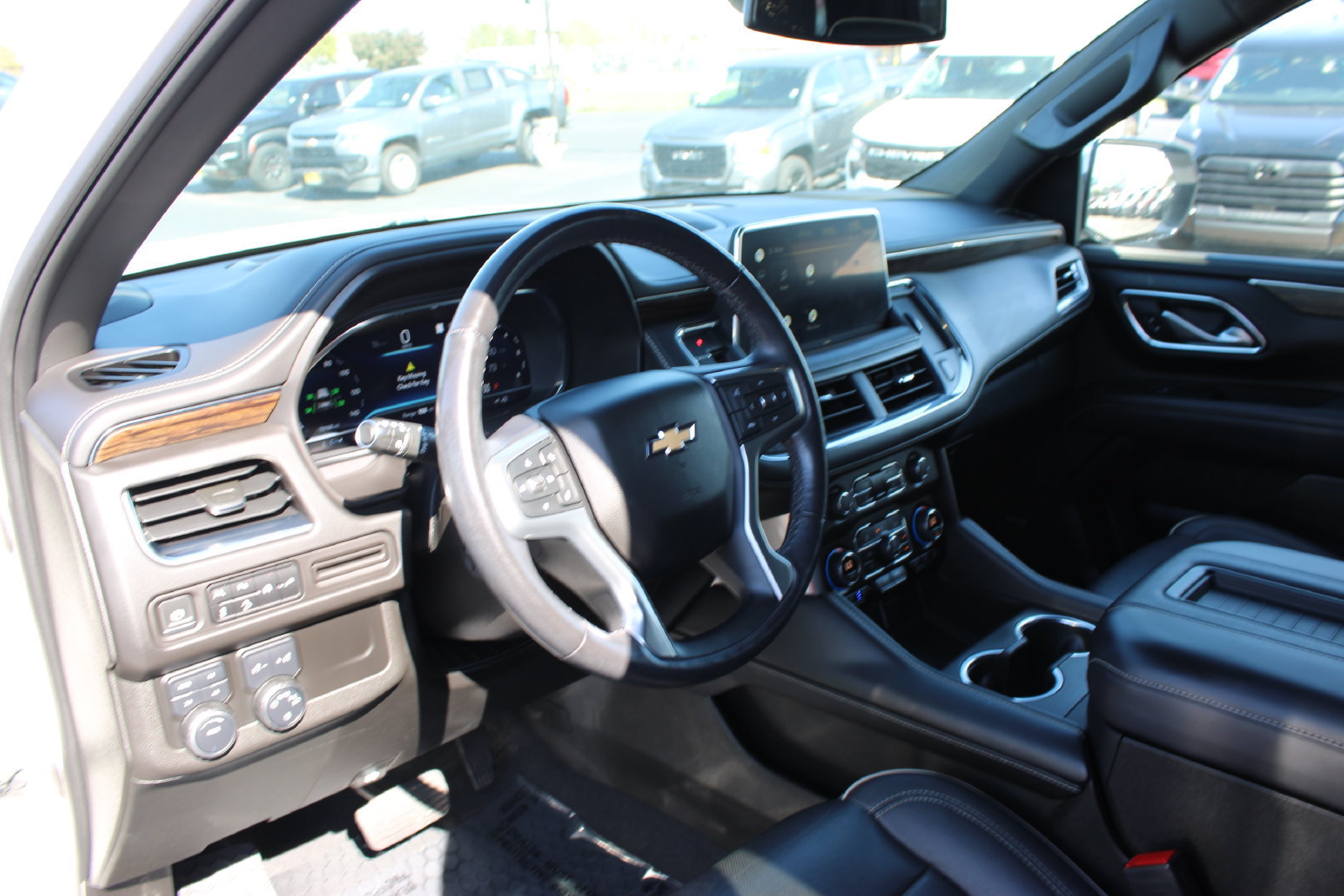 Used 2022 Chevrolet Tahoe Premier w/ Texas Edition AWD/4WD image 10