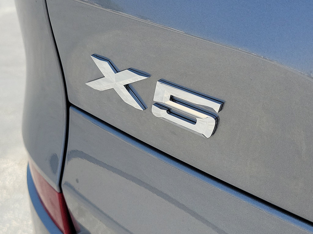 Used 2026 BMW X5 sDrive40i w/ M Sport Package RWD image 7