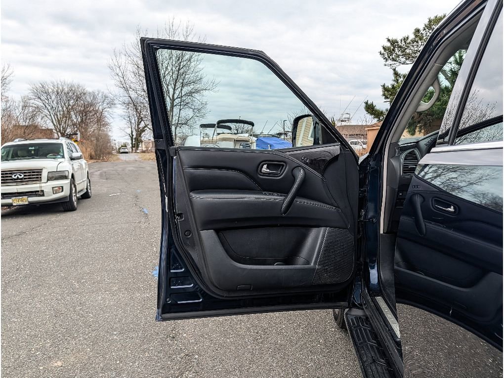 Used 2024 INFINITI QX80 Luxe image 10
