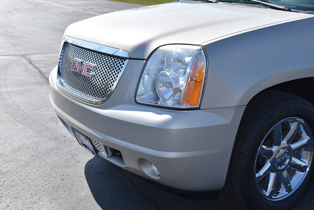 Used 2008 GMC Yukon Denali image 12