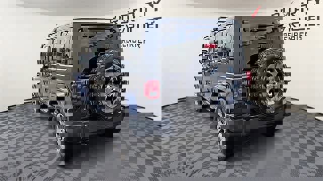 Used 2017 Jeep Wrangler Unlimited Sahara image 7