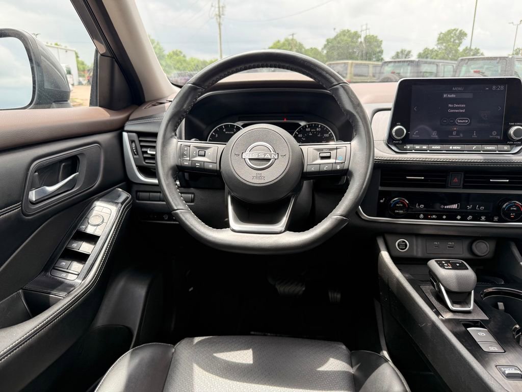 Used 2023 Nissan Rogue SV w/ SV Premium B Package FWD image 33