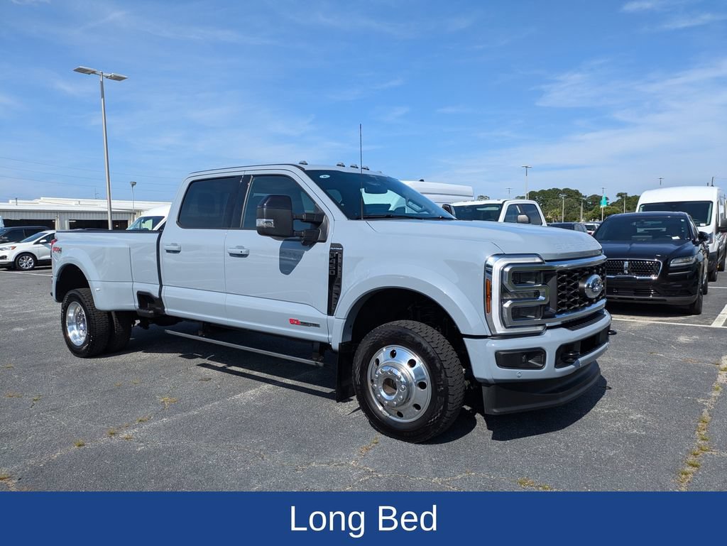 Certified 2026 Ford F450 Platinum w/ FX4 Off-Road Package AWD/4WD image 2