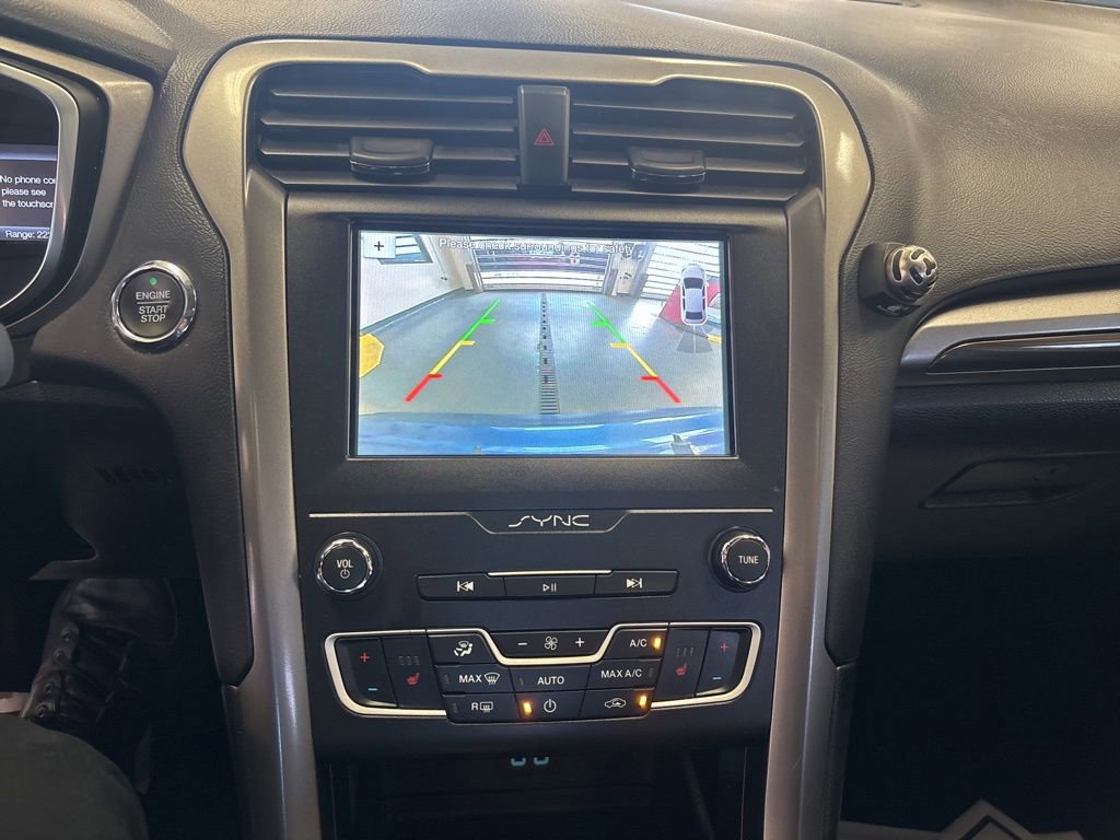 Used 2019 Ford Fusion SEL FWD image 3