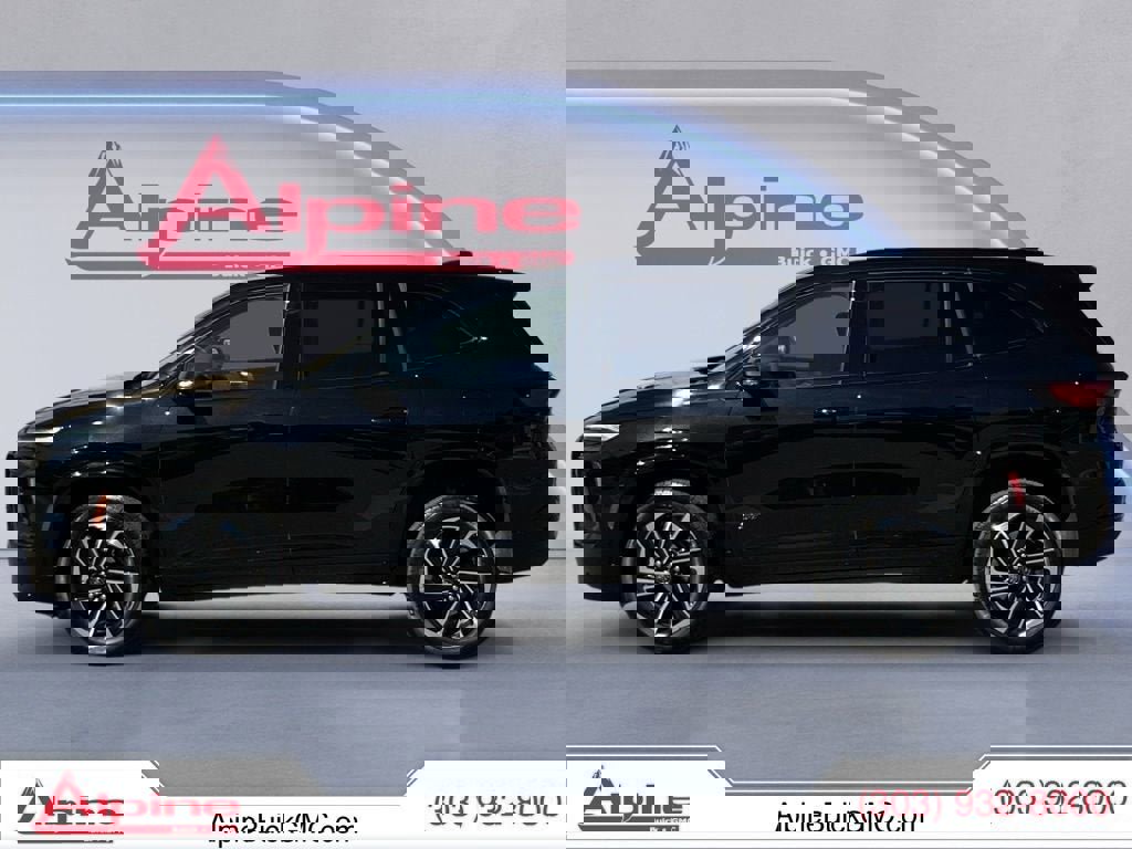 Used 2025 Buick Enclave Sport Touring AWD/4WD image 2