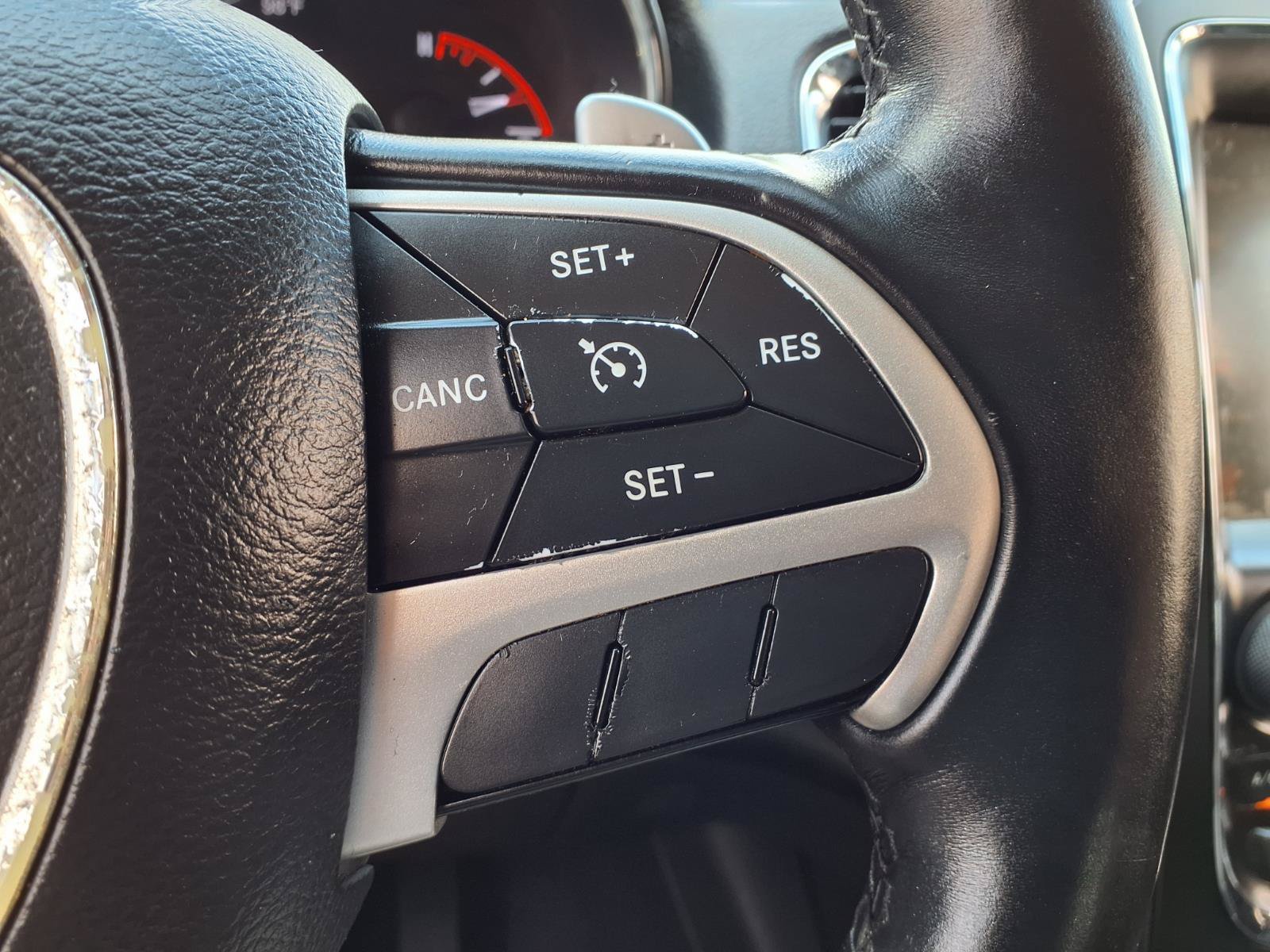 Used 2016 Dodge Durango Limited w/ Nav & Power Liftgate Group RWD image 18