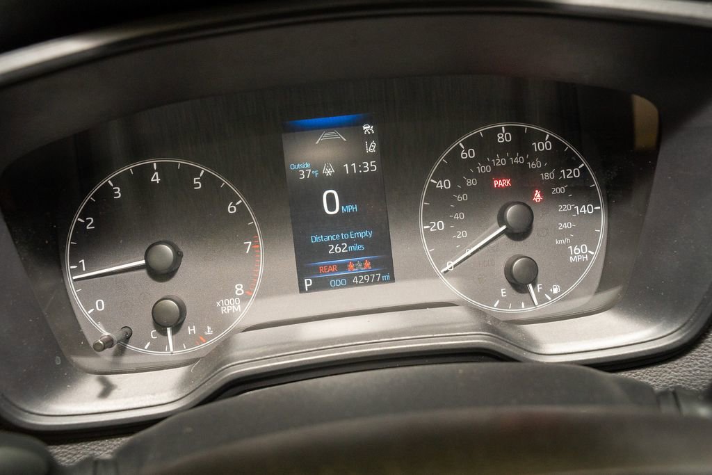 Used 2024 Toyota Corolla LE image 16