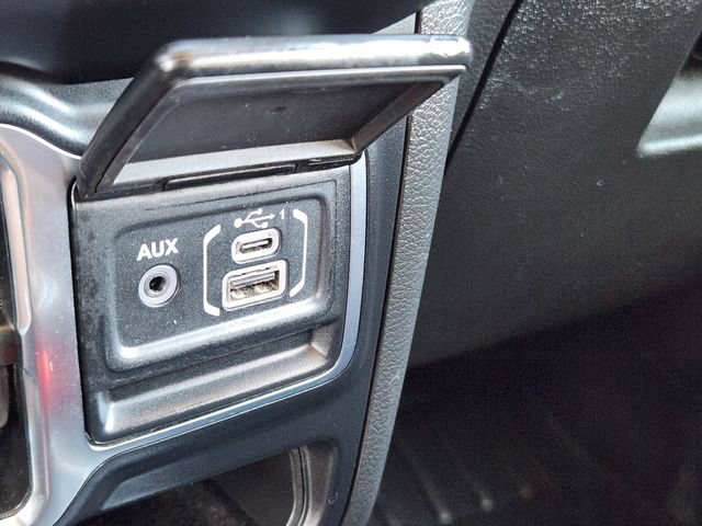 Used 2023 Jeep Wrangler Unlimited Rubicon AWD/4WD image 25