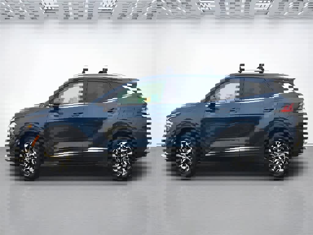 Used 2023 Kia Sportage EX image 3