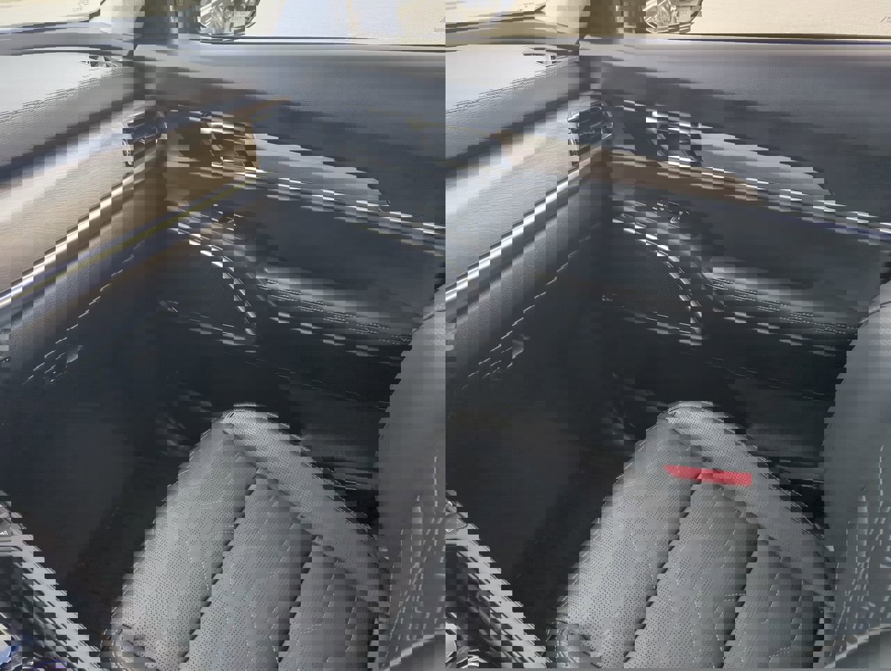 Used 2022 Kia Telluride SX w/ SX Prestige Package image 15