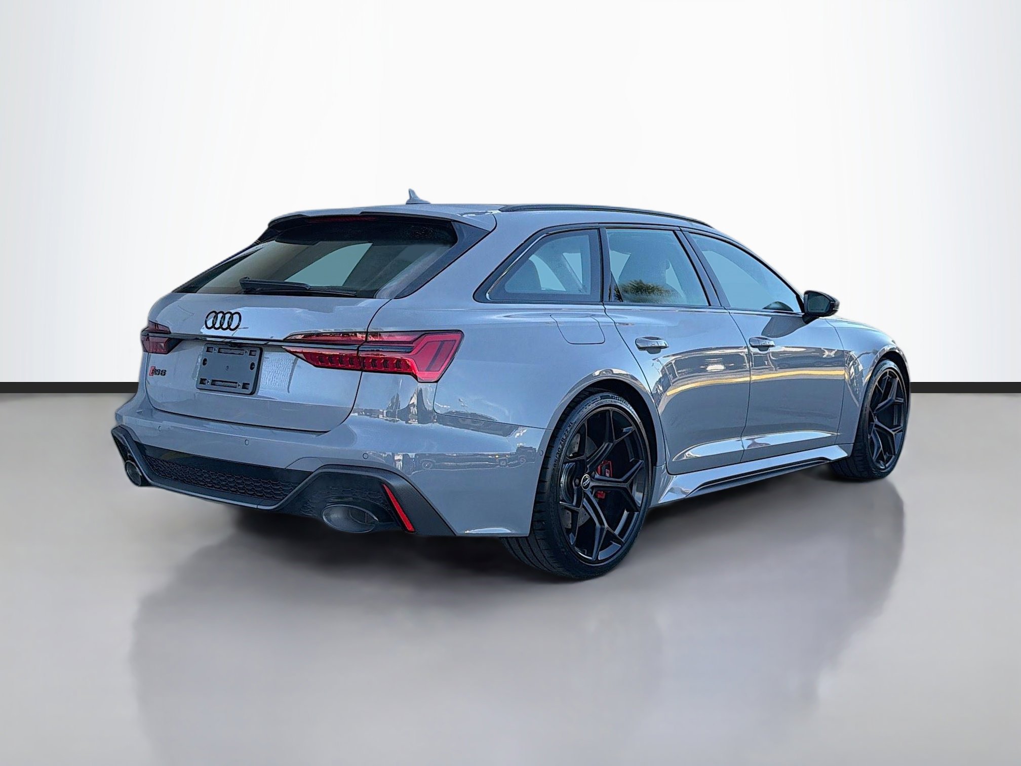 New 2026 Audi RS 6 performance image 3