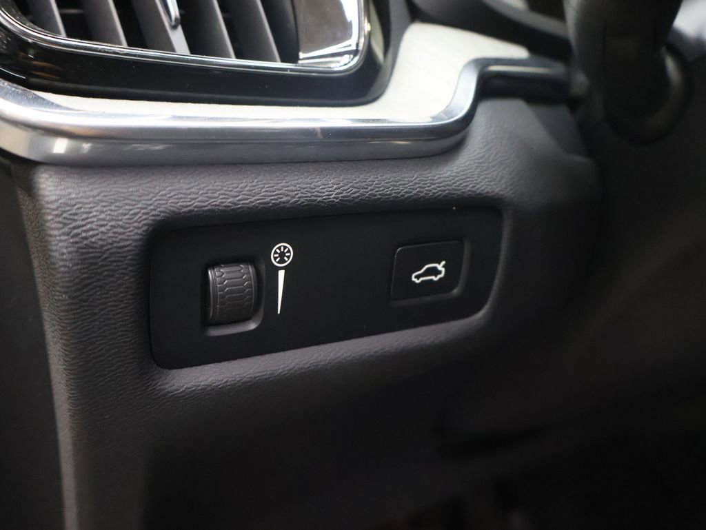 Used 2022 Volvo S60 B5 Inscription AWD/4WD image 20
