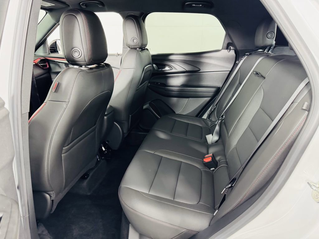 Used 2024 Chevrolet TrailBlazer RS w/ Convenience Package image 23