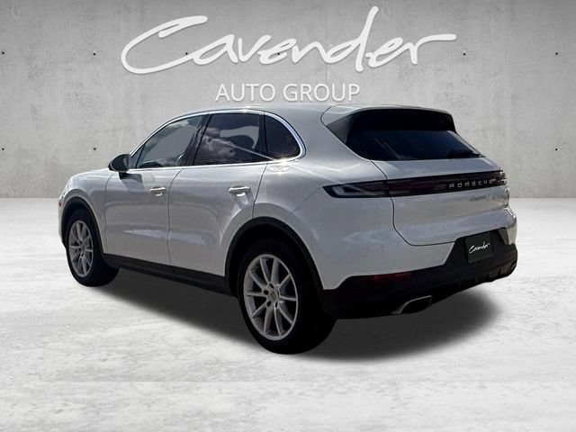 Used 2024 Porsche Cayenne AWD/4WD image 14