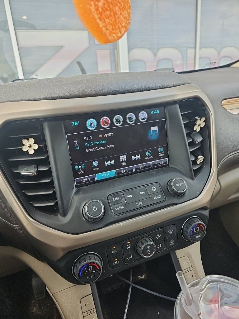 Used 2017 GMC Acadia Denali w/ Technology Package AWD/4WD image 6