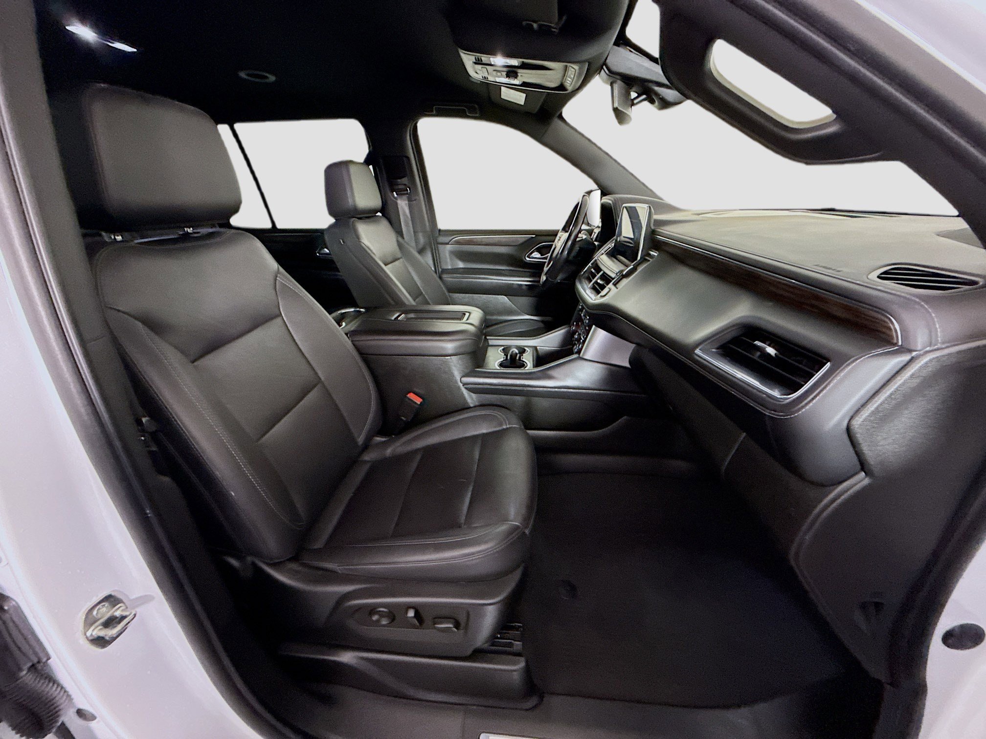 Used 2022 Chevrolet Tahoe LT AWD/4WD image 29