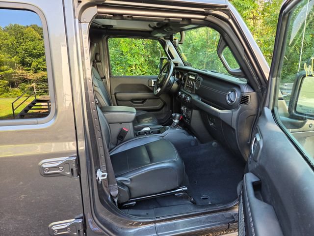 Used 2022 Jeep Wrangler Unlimited Sahara w/ Cold Weather Group AWD/4WD image 23