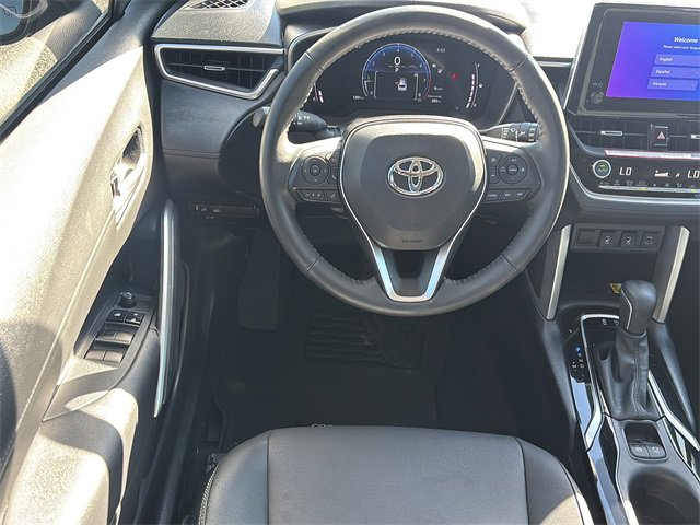 Used 2023 Toyota Corolla Cross XLE w/ Convenience Package image 18