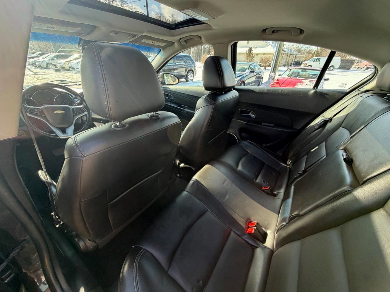 Used 2015 Chevrolet Cruze Diesel w/ Sun And Sound Package image 11