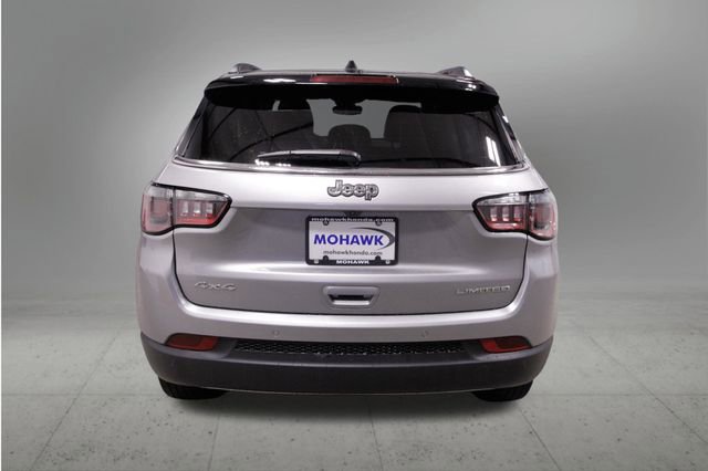 Used 2024 Jeep Compass Limited AWD/4WD image 4