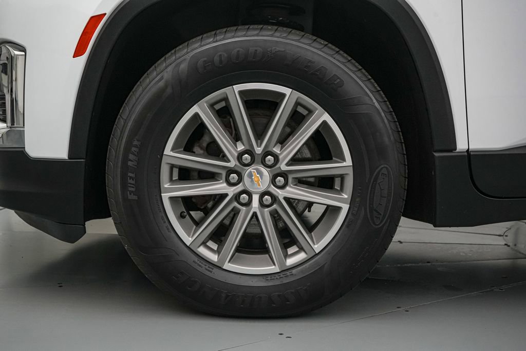 Used 2023 Chevrolet Traverse LT FWD image 10