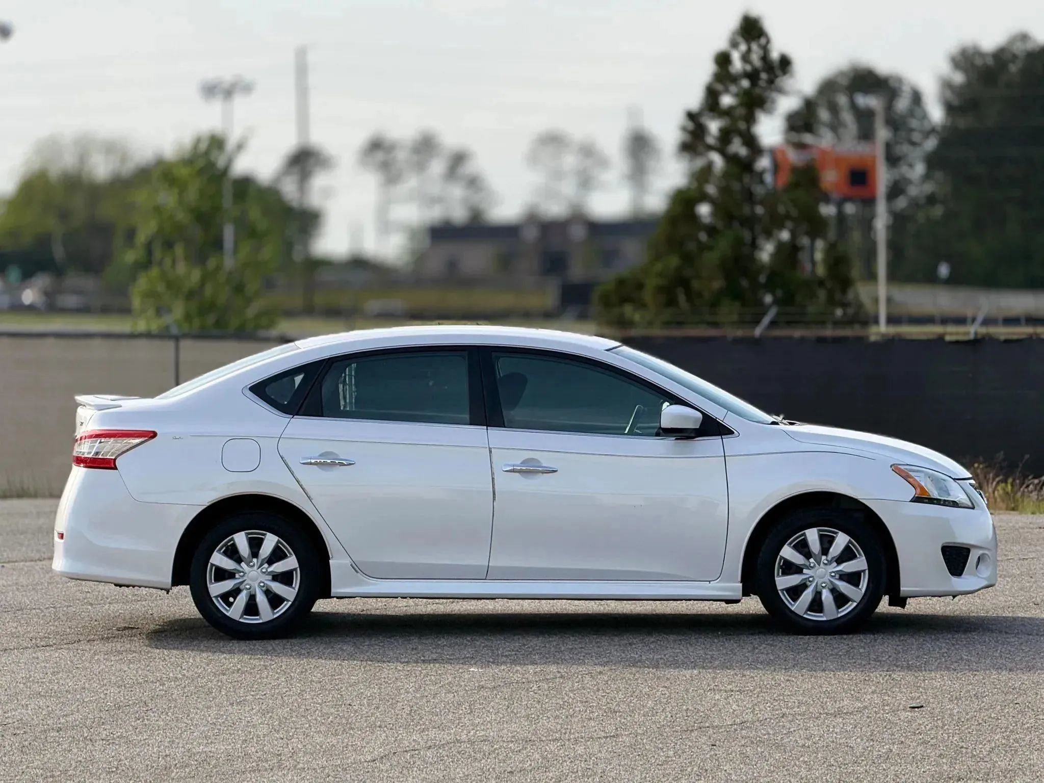 Used 2014 Nissan Sentra SR FWD image 5