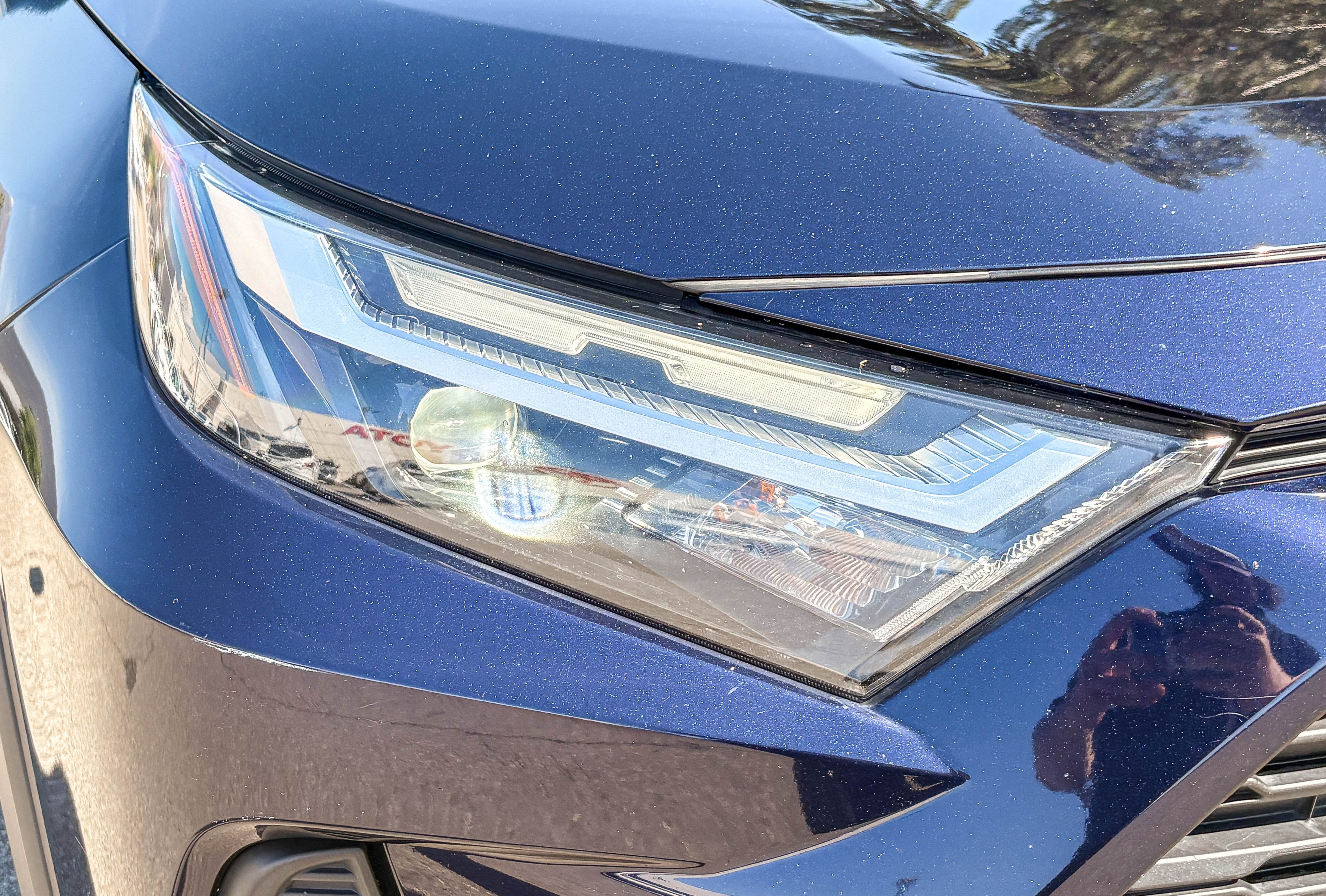Used 2022 Toyota RAV4 XLE AWD/4WD image 4