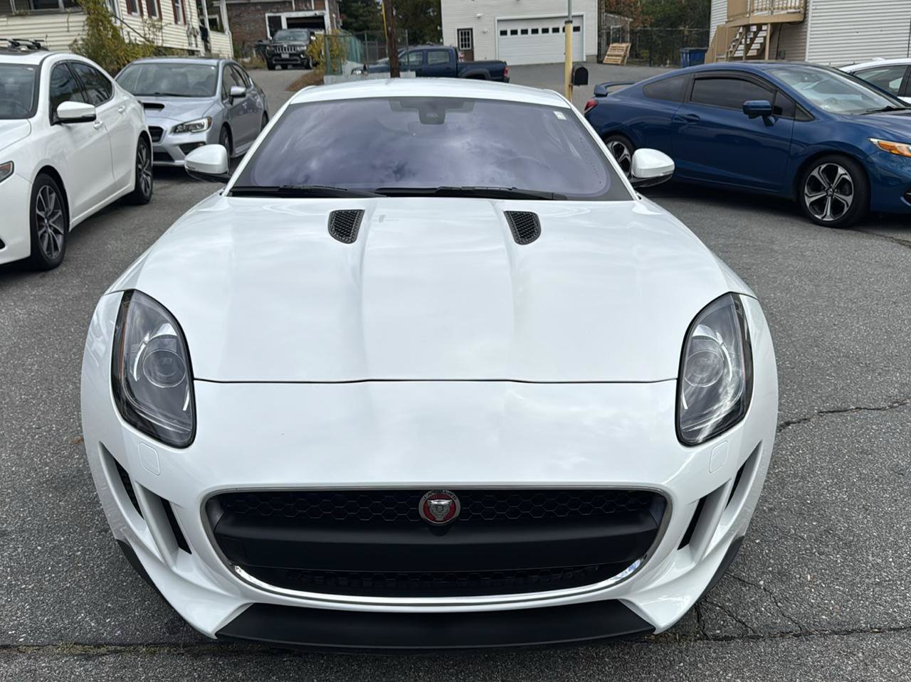 Used 2017 Jaguar F-TYPE Coupe RWD image 3