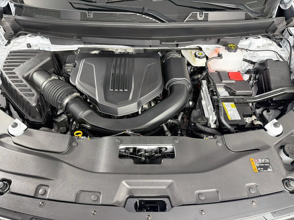 New 2027 Chevrolet Traverse LT w/ Enhanced Driving Package FWD image 32