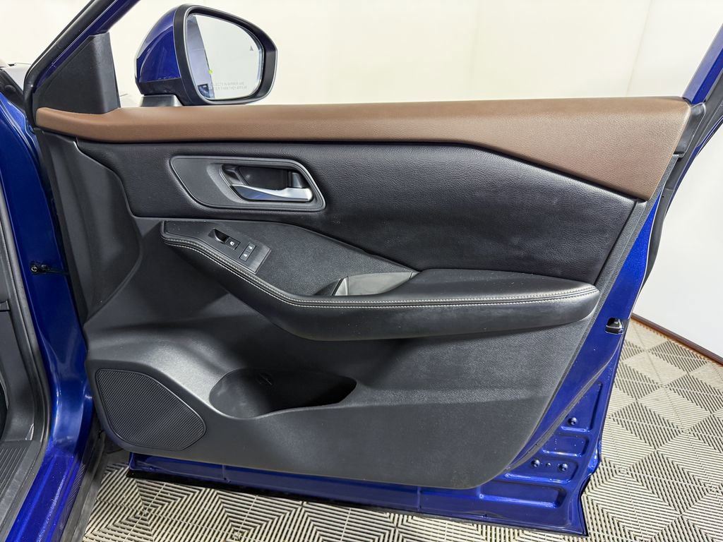 Certified 2021 Nissan Rogue SV AWD/4WD image 44