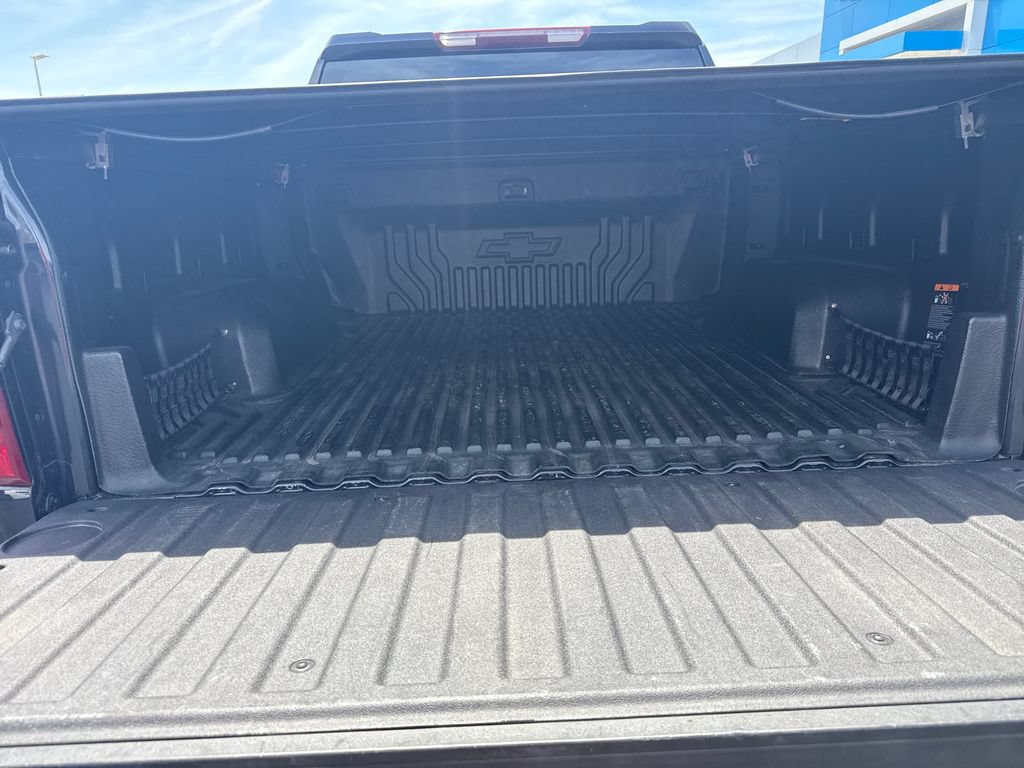 Used 2023 Chevrolet Silverado 1500 LT AWD/4WD image 35